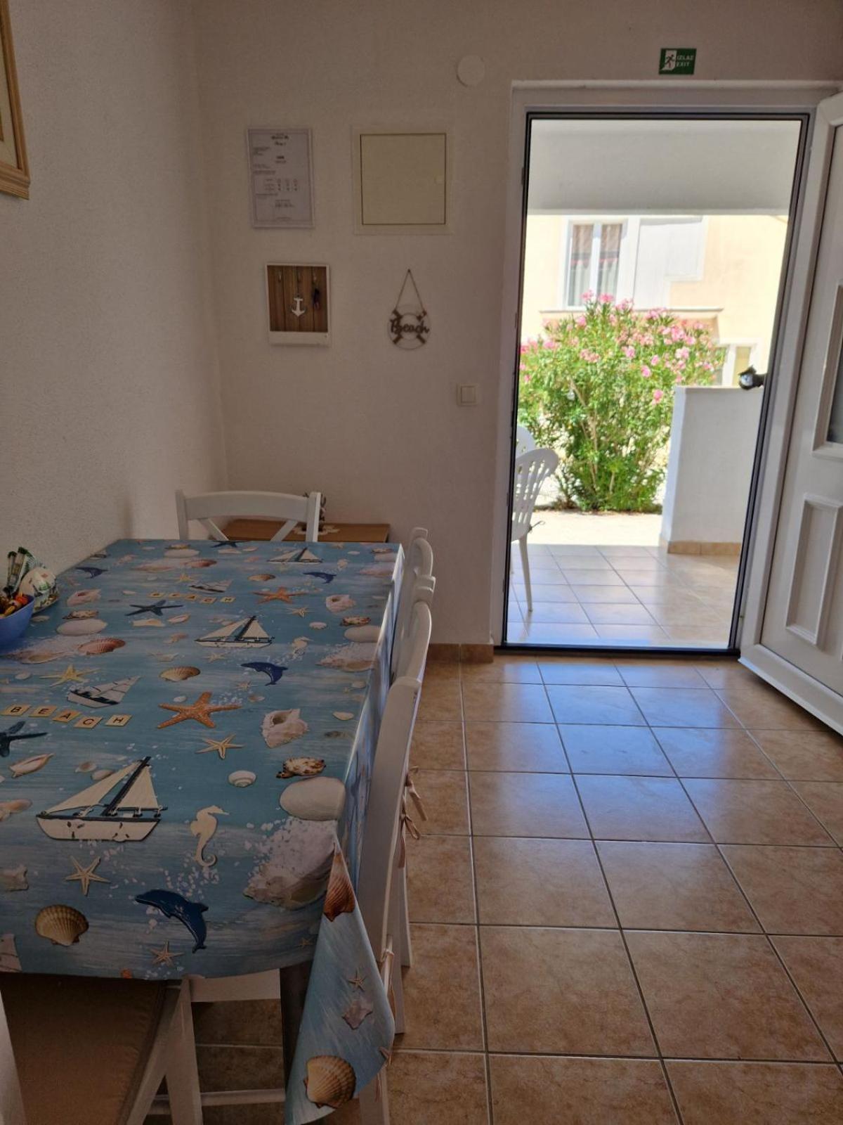 Apartmani Meri Ražanj Exteriér fotografie